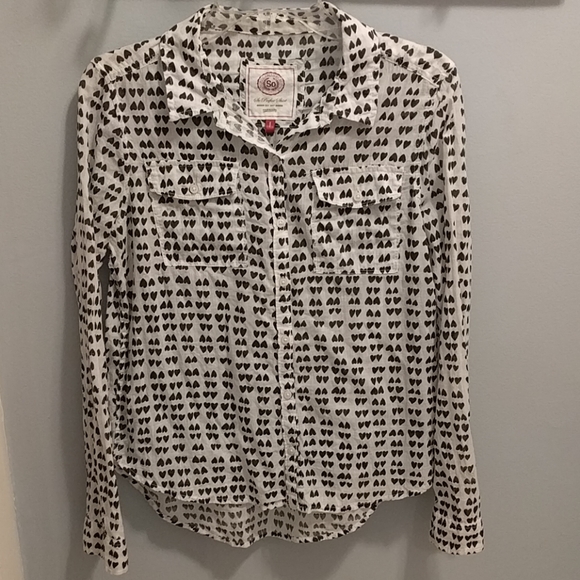 Heart Pattern Button Down Top - Picture 1 of 4